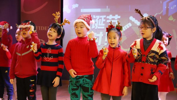 欢乐幸福耀圣诞，缤纷活动在进才!Happy Holidays! Time to open your gift in JCBK!